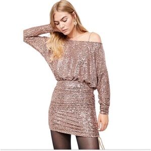 free People, Gisele, sequin mini dress
New with tags
XS 
Bust 17
Elasticwaist 13